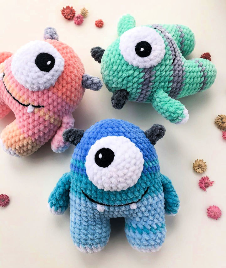 25 Easy and Free Crochet Monster Patterns