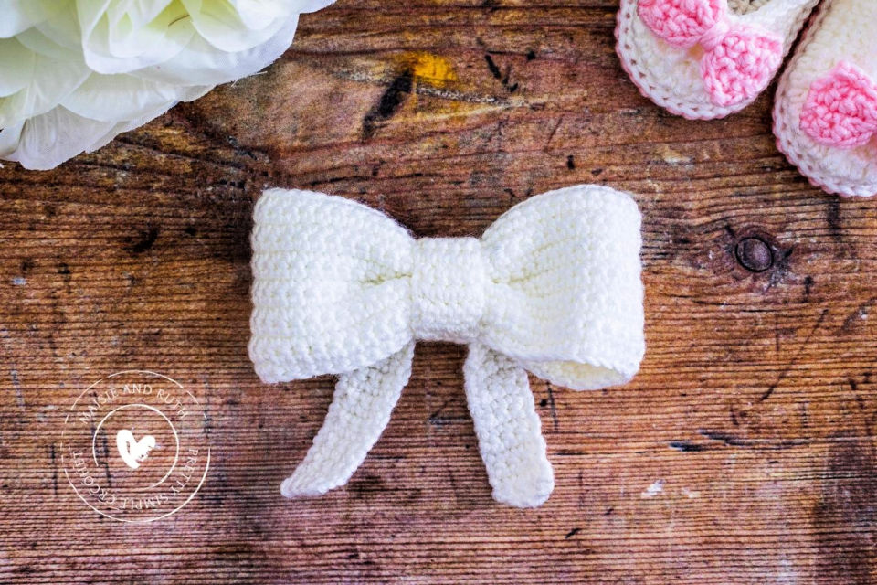 25 Free Crochet Bow Patterns PDF Pattern