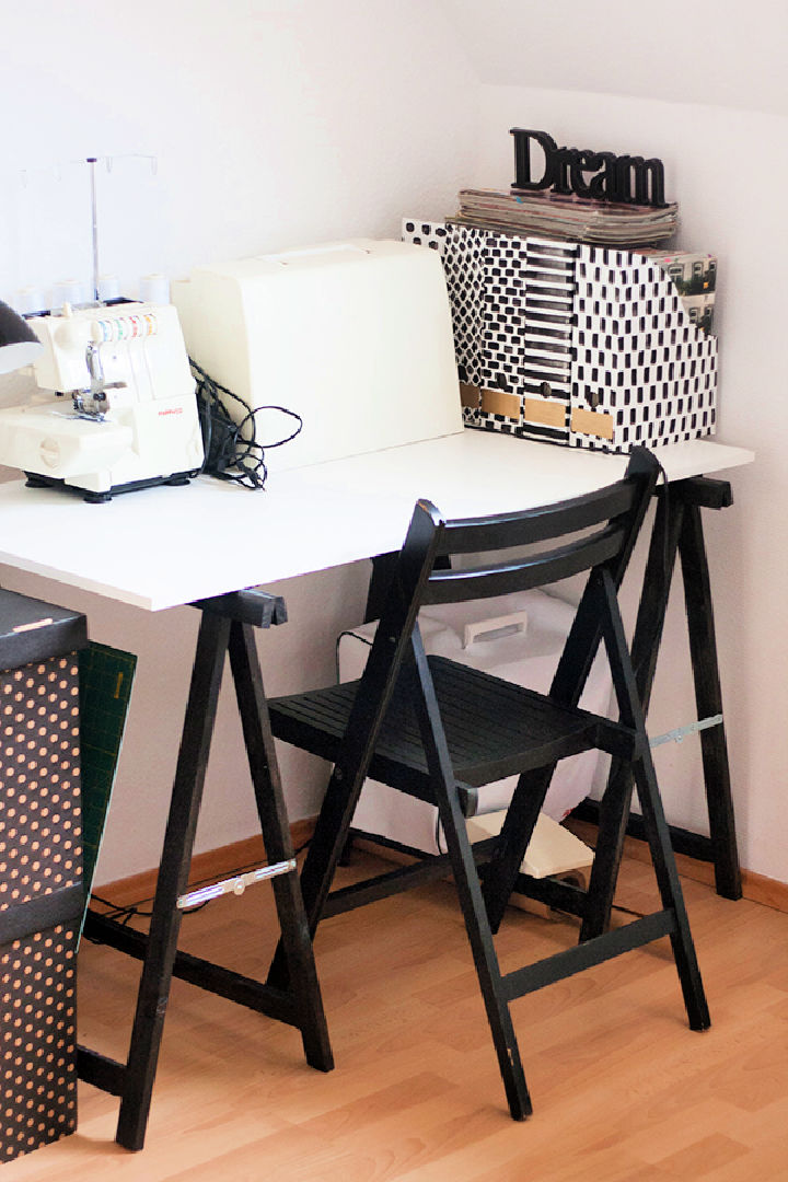 25 Homemade DIY Sewing Table Ideas and Plans