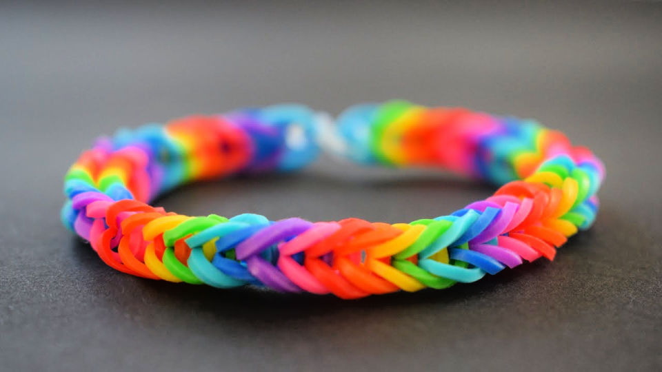 How to Make Rubber Band Bracelets: 25 Bracelet Patterns