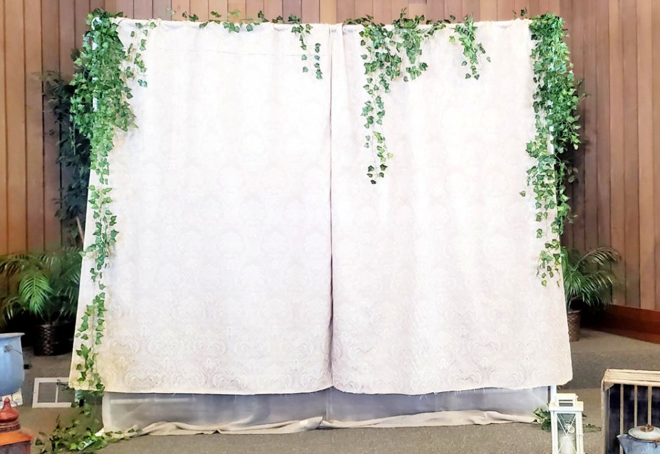 20 DIY PVC Backdrop Stand Ideas: Make PVC Pipe Backdrop