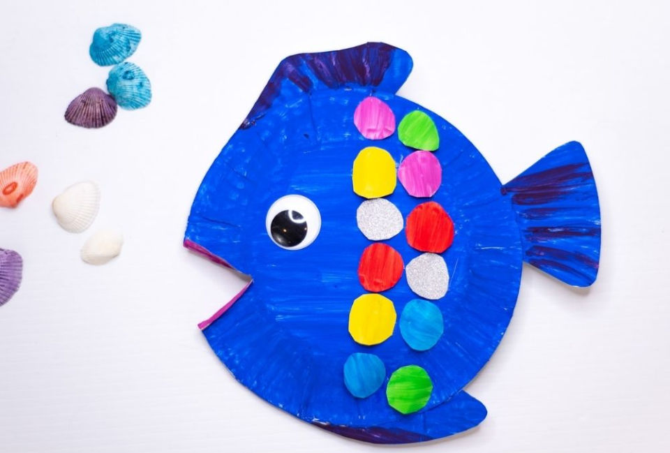 25 Rainbow Fish Crafts and Art (Printable Template)